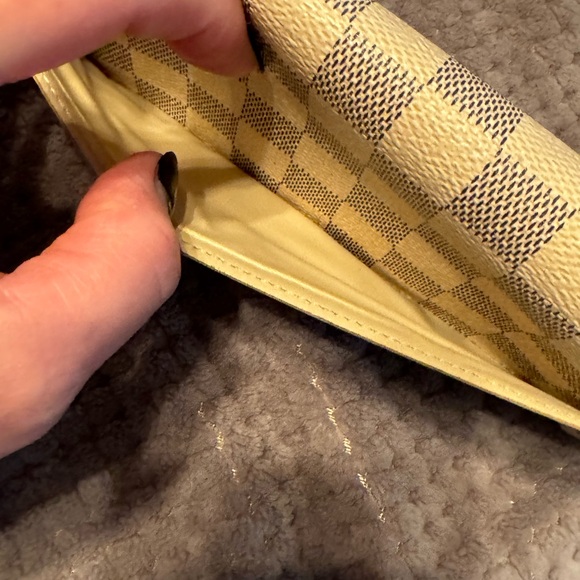 Louis Vuitton Damier Azur Long Wallet with COA - Picture 4 of 9